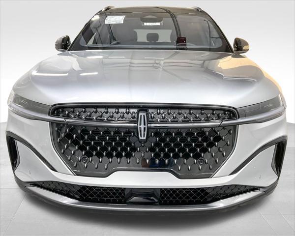 new 2025 Lincoln Nautilus car, priced at $68,004