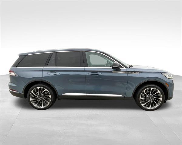 new 2025 Lincoln Aviator car, priced at $75,667