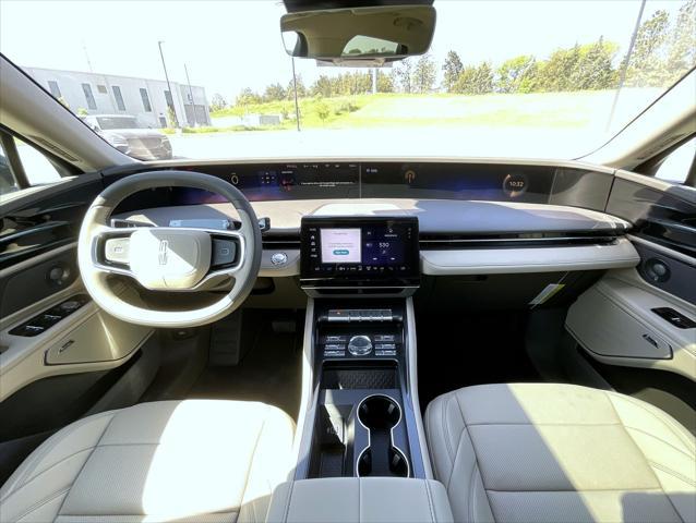new 2025 Lincoln Nautilus car, priced at $60,569
