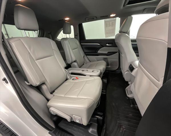 used 2018 Toyota Highlander car, priced at $25,997