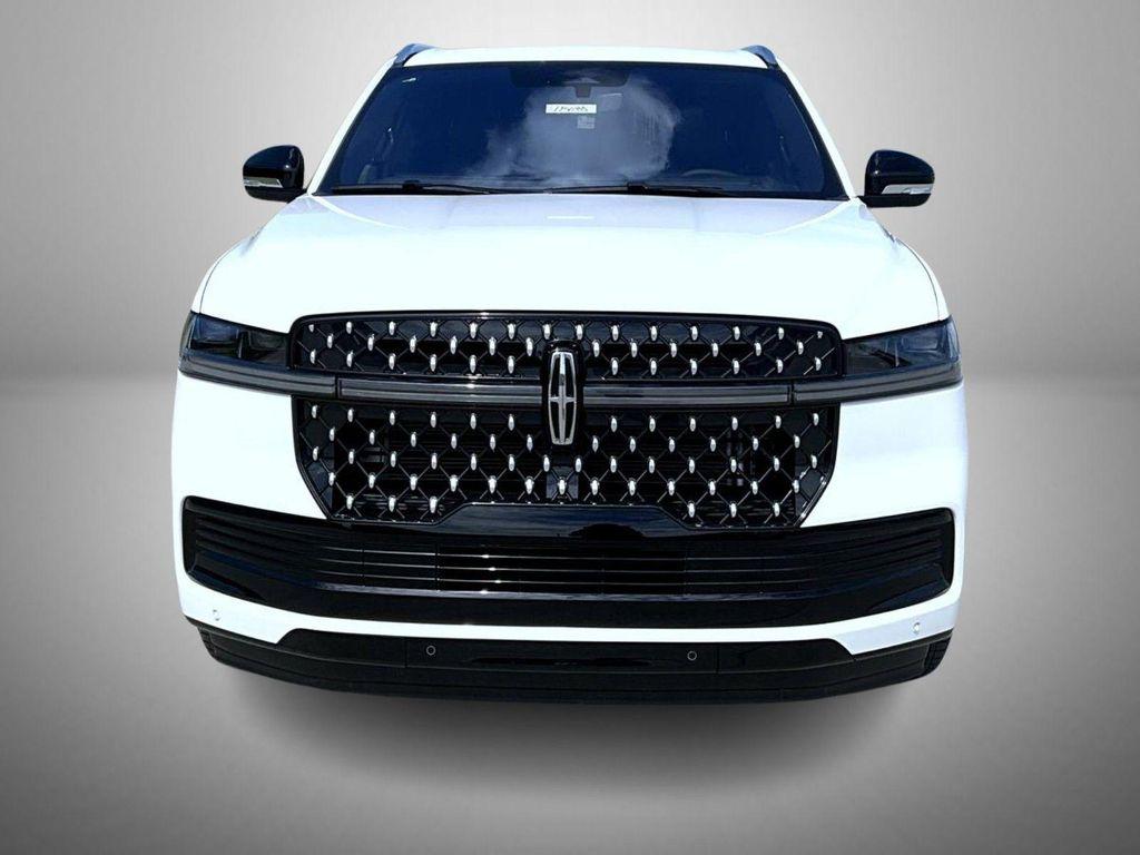 new 2025 Lincoln Navigator car, priced at $120,239