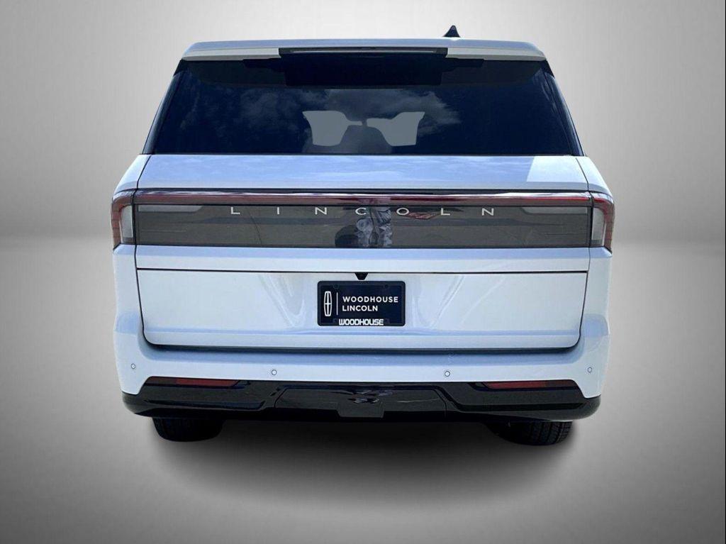 new 2025 Lincoln Navigator car, priced at $120,239