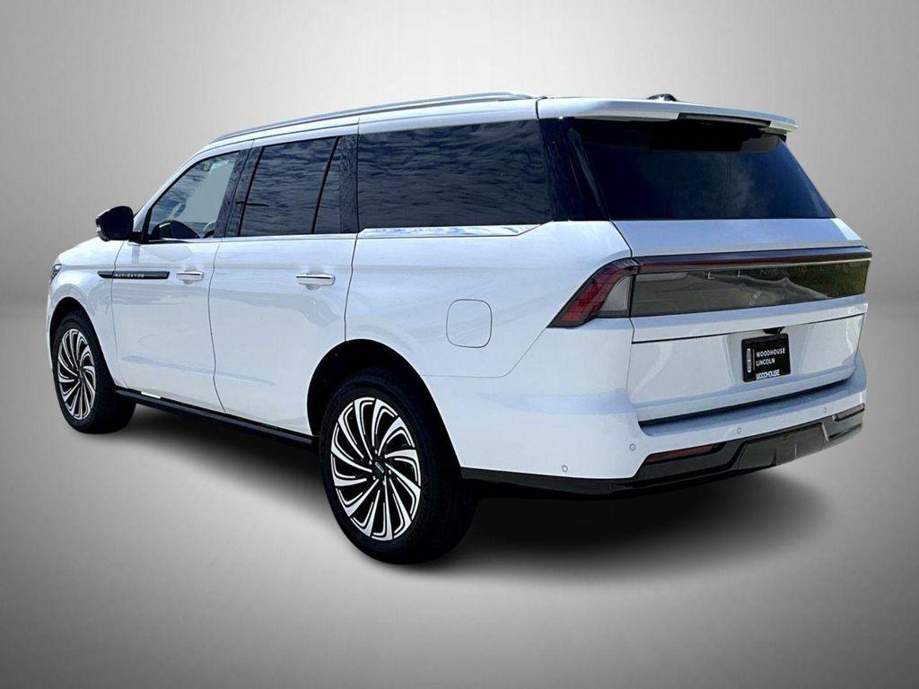 new 2025 Lincoln Navigator car, priced at $120,239