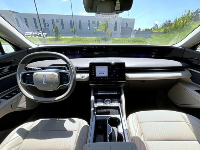 new 2025 Lincoln Nautilus car, priced at $54,784