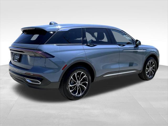 new 2025 Lincoln Nautilus car, priced at $54,784