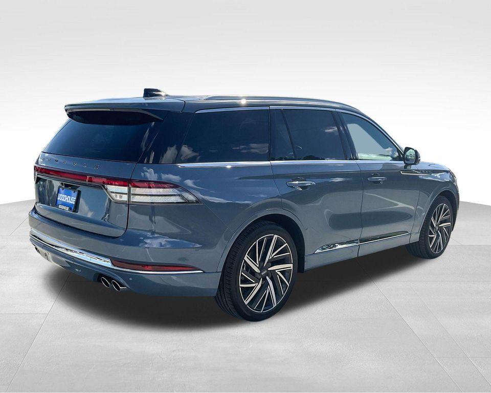 new 2025 Lincoln Aviator car, priced at $90,424