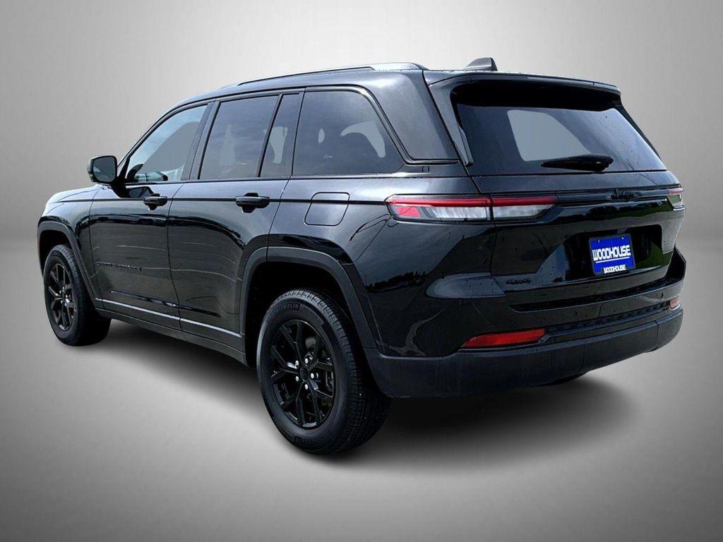 used 2024 Jeep Grand Cherokee car, priced at $33,880