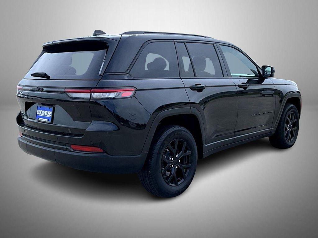 used 2024 Jeep Grand Cherokee car, priced at $33,880