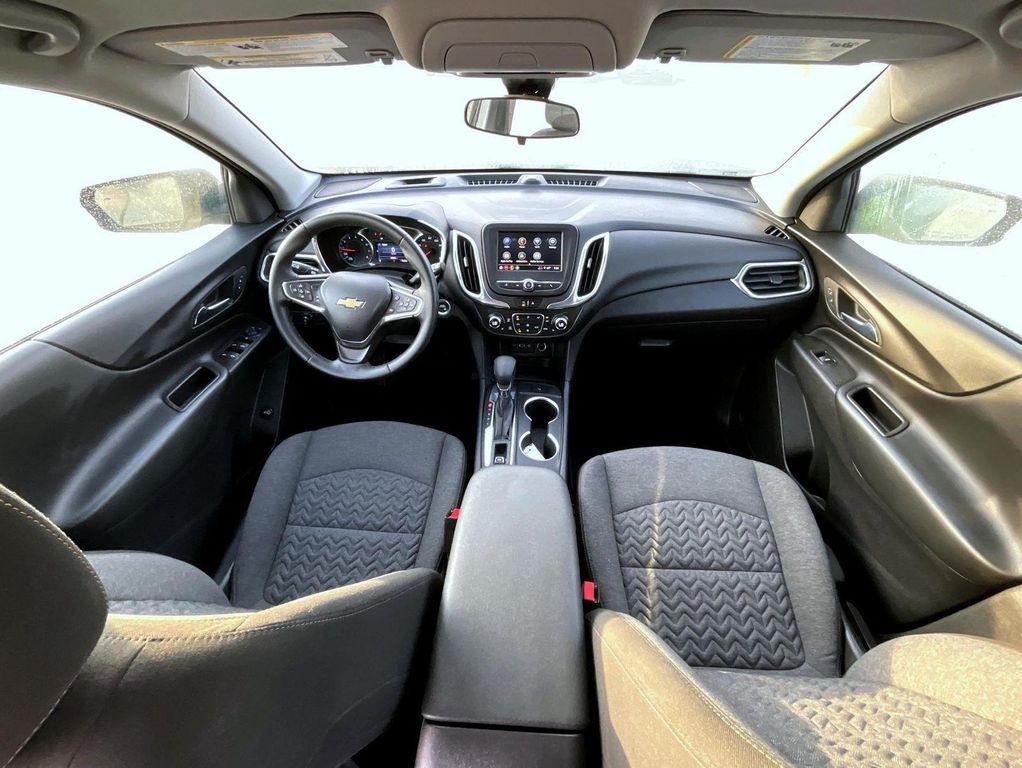 used 2024 Chevrolet Equinox car, priced at $21,977