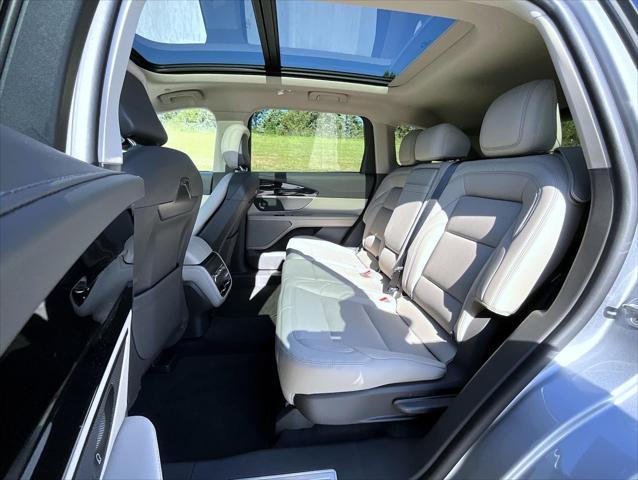 new 2025 Lincoln Nautilus car, priced at $59,719