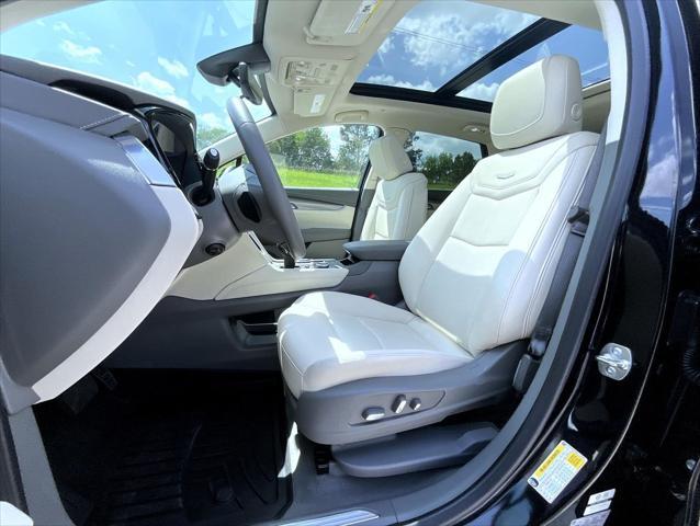 used 2024 Cadillac XT5 car, priced at $45,990