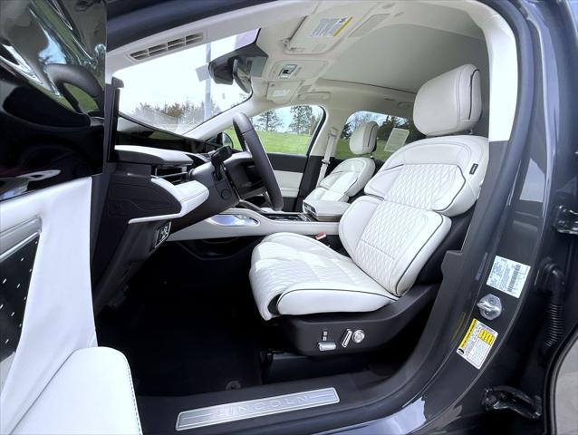 new 2025 Lincoln Nautilus car, priced at $81,944