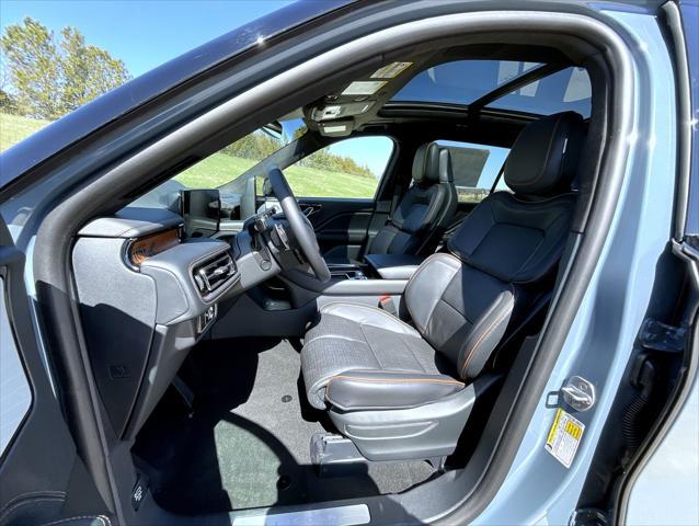 new 2025 Lincoln Aviator car, priced at $90,369