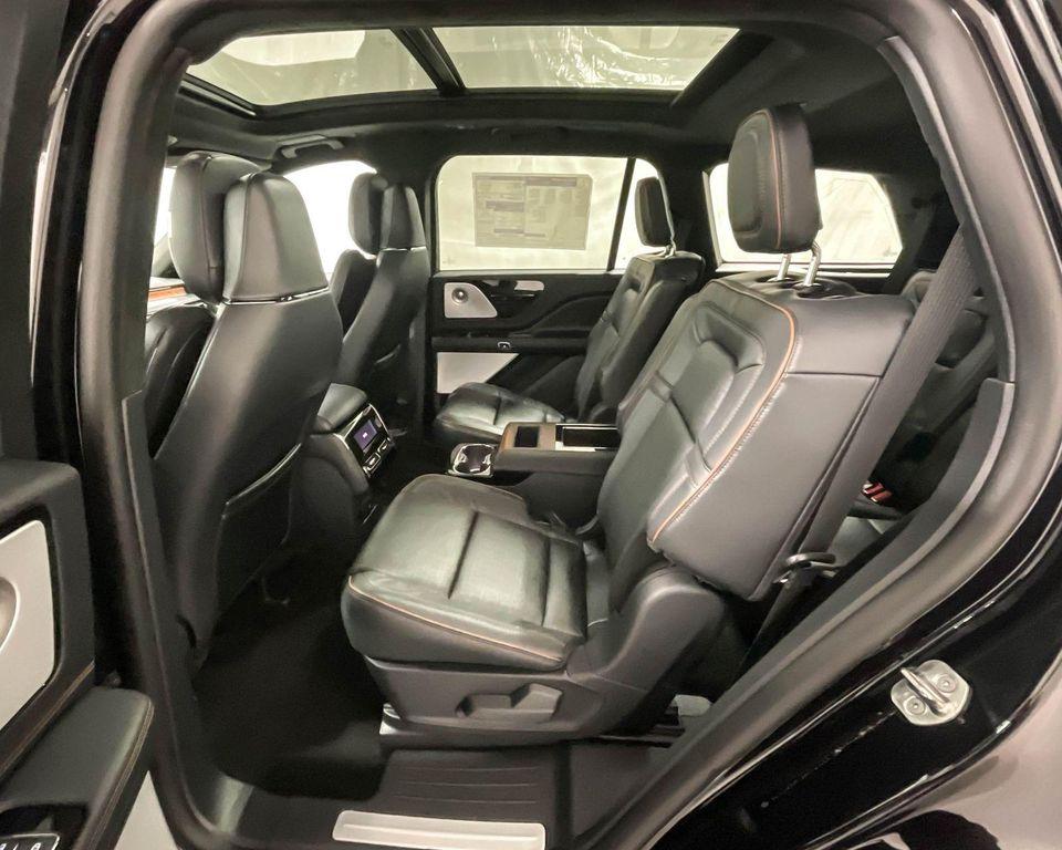 new 2025 Lincoln Aviator car, priced at $92,619