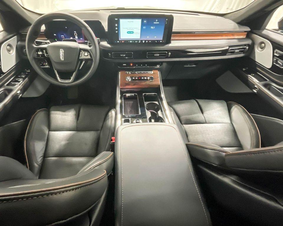 new 2025 Lincoln Aviator car, priced at $92,619