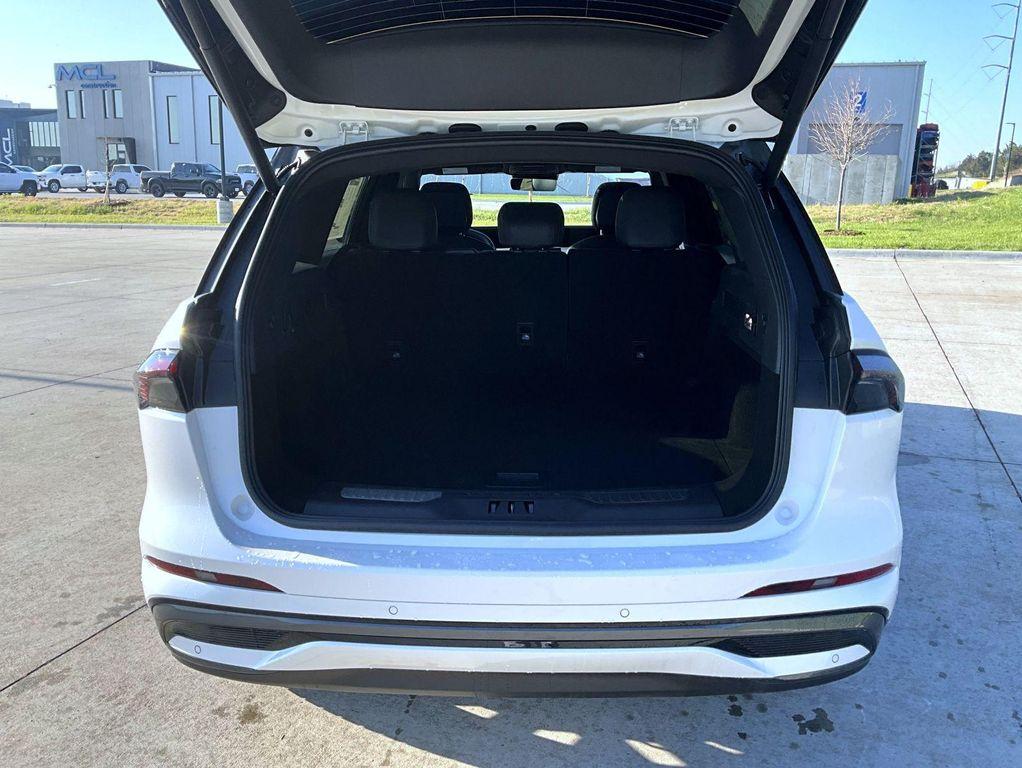 new 2025 Lincoln Nautilus car, priced at $68,754