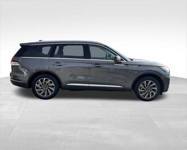 new 2025 Lincoln Aviator car, priced at $61,024