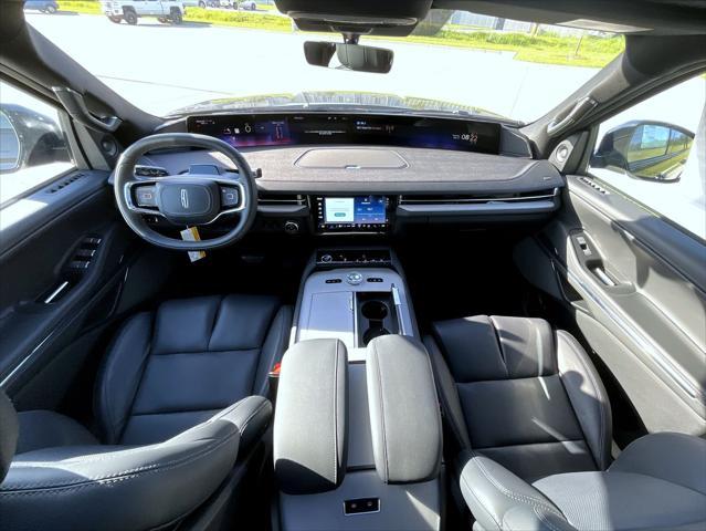 new 2025 Lincoln Navigator car, priced at $108,609