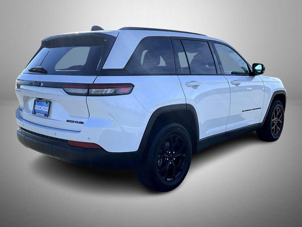 used 2024 Jeep Grand Cherokee car, priced at $34,880