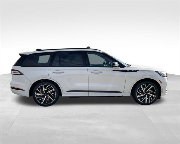 new 2025 Lincoln Aviator car, priced at $90,124