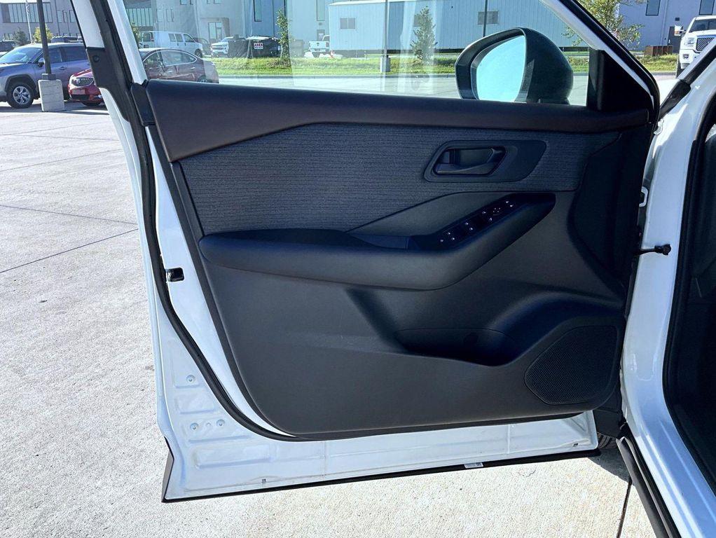 used 2023 Nissan Rogue car, priced at $21,994