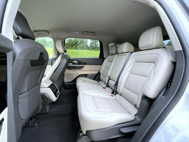 new 2025 Lincoln Nautilus car, priced at $54,684