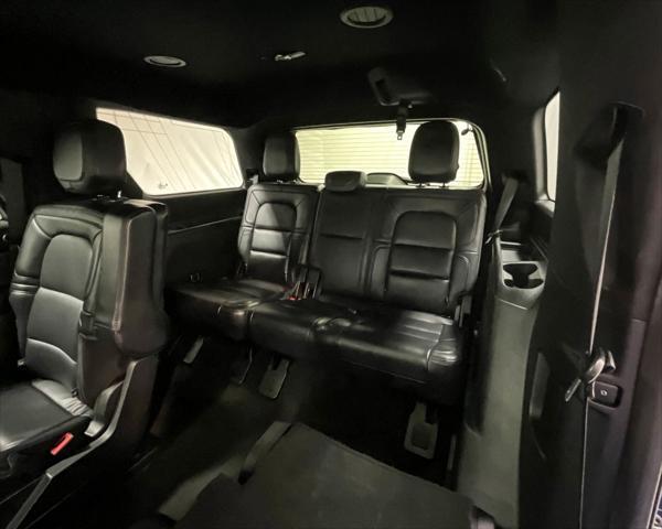 used 2021 Lincoln Navigator car, priced at $49,489