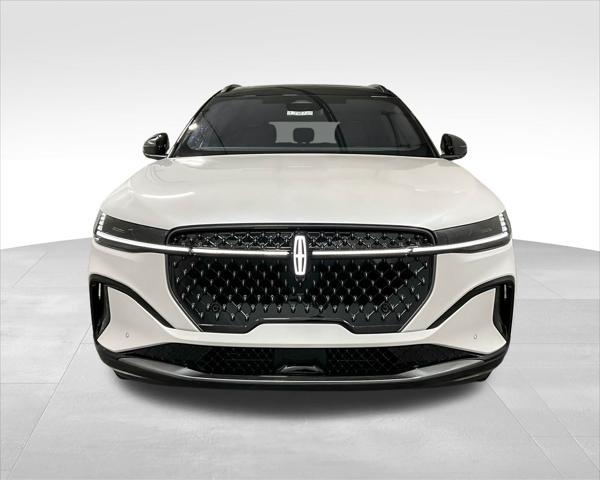 new 2025 Lincoln Nautilus car, priced at $68,754