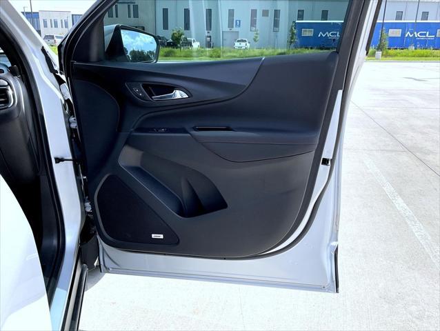 used 2022 Chevrolet Equinox car, priced at $25,496