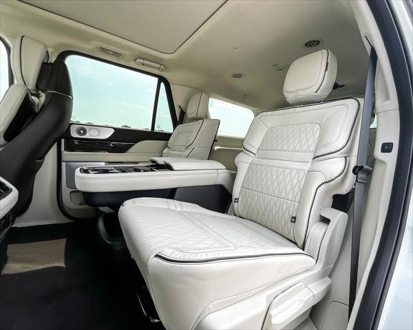 new 2024 Lincoln Navigator car, priced at $111,011