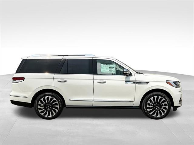 new 2024 Lincoln Navigator car, priced at $105,158