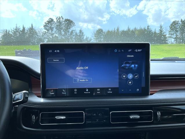 used 2022 Lincoln Nautilus car, priced at $37,924