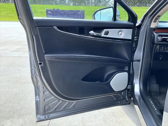 used 2022 Lincoln Nautilus car, priced at $37,924