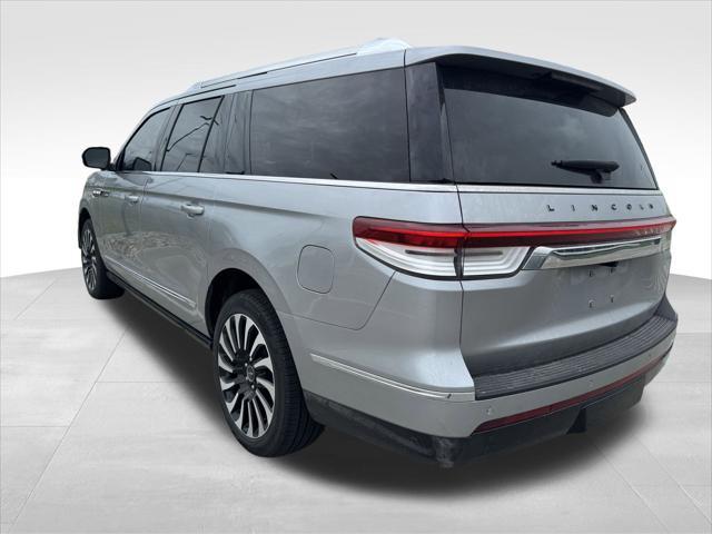 used 2022 Lincoln Navigator car, priced at $69,994