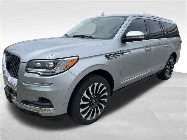used 2022 Lincoln Navigator car, priced at $69,994