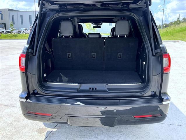 used 2020 Lincoln Navigator car, priced at $39,921