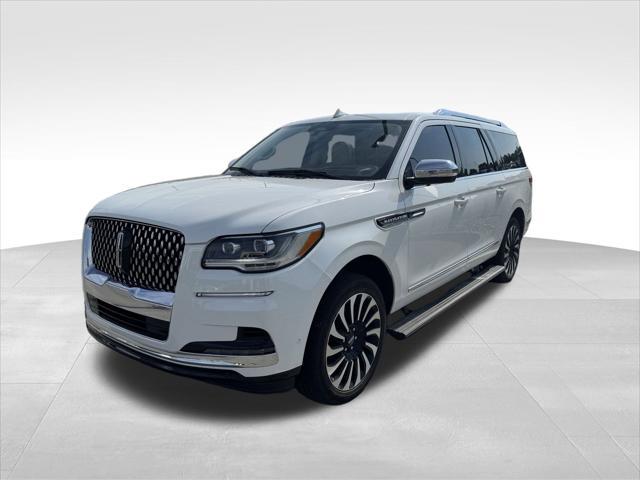 used 2023 Lincoln Navigator car