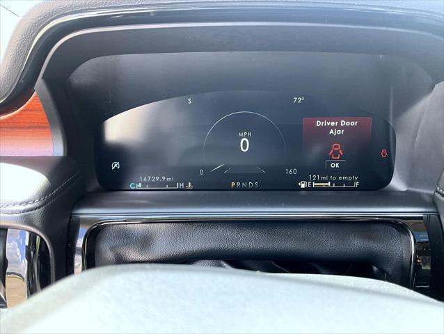 used 2022 Lincoln Nautilus car, priced at $40,660