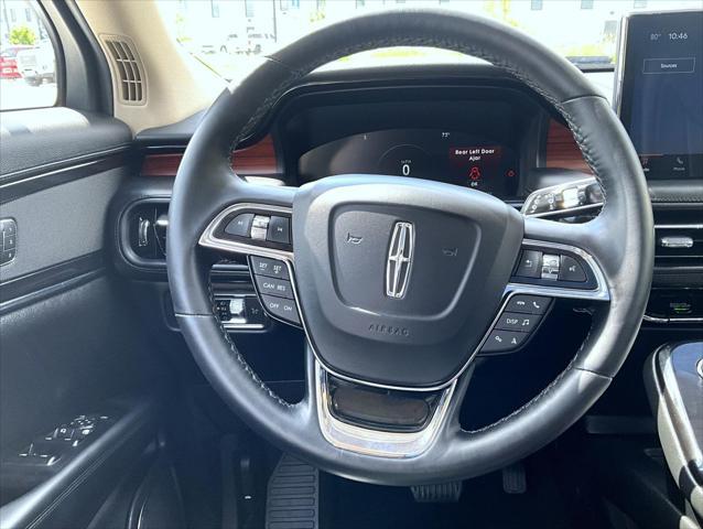 used 2022 Lincoln Nautilus car, priced at $40,660