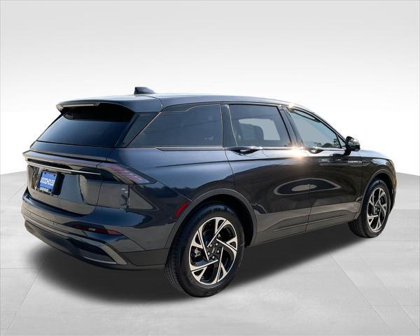 new 2024 Lincoln Nautilus car, priced at $52,829