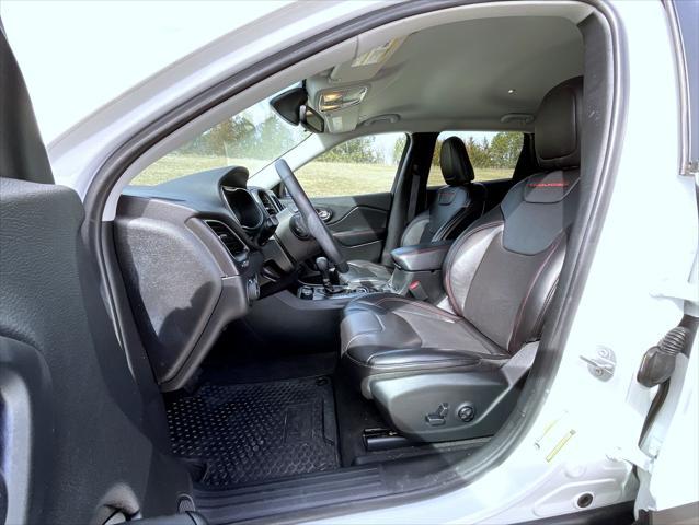 used 2019 Jeep Cherokee car, priced at $20,998