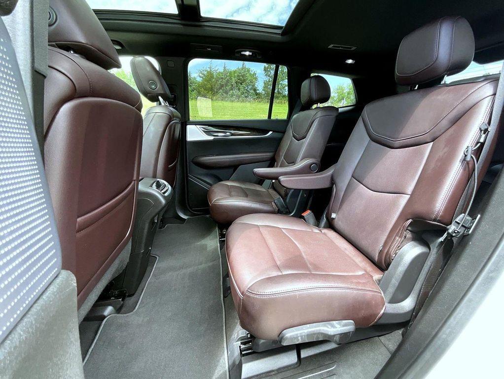 used 2021 Cadillac XT6 car, priced at $25,550