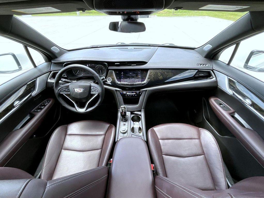 used 2021 Cadillac XT6 car, priced at $25,550