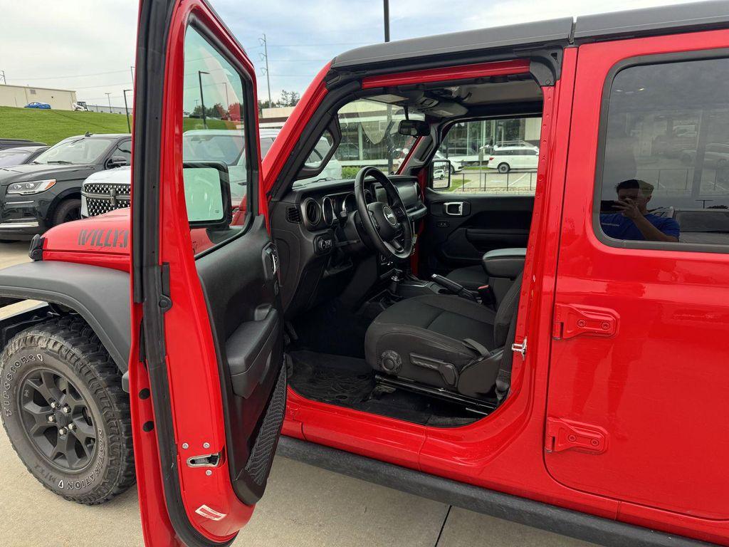 used 2022 Jeep Wrangler car, priced at $33,997