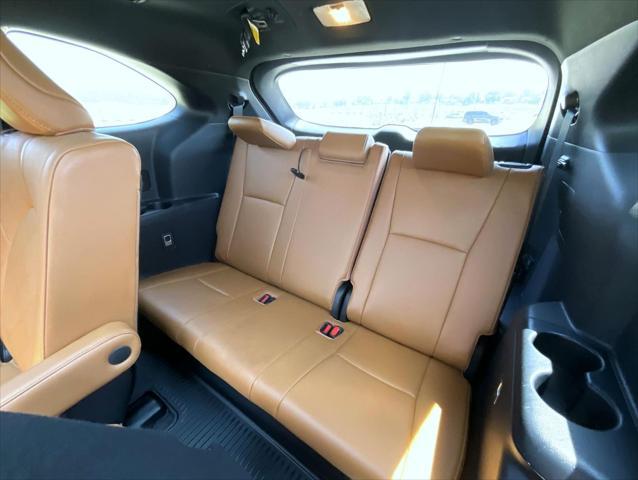 used 2021 Toyota Highlander Hybrid car, priced at $37,311