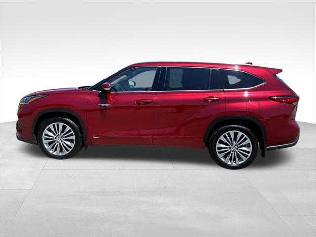 used 2021 Toyota Highlander Hybrid car, priced at $37,311