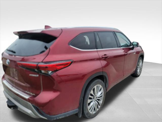 used 2021 Toyota Highlander Hybrid car, priced at $37,311
