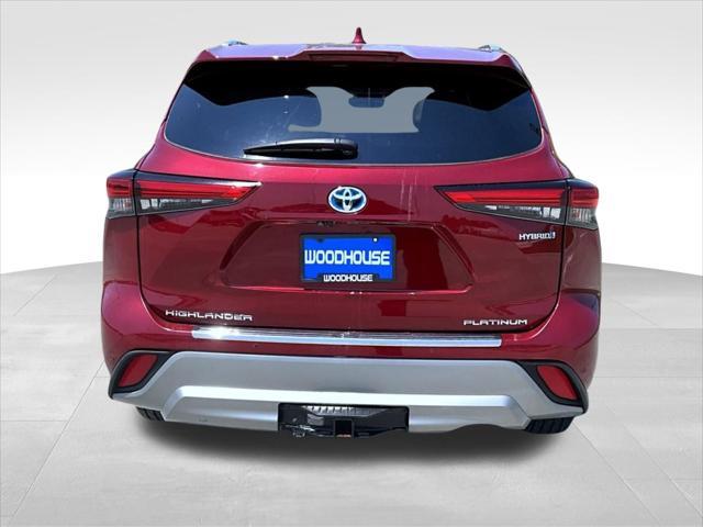 used 2021 Toyota Highlander Hybrid car, priced at $37,311