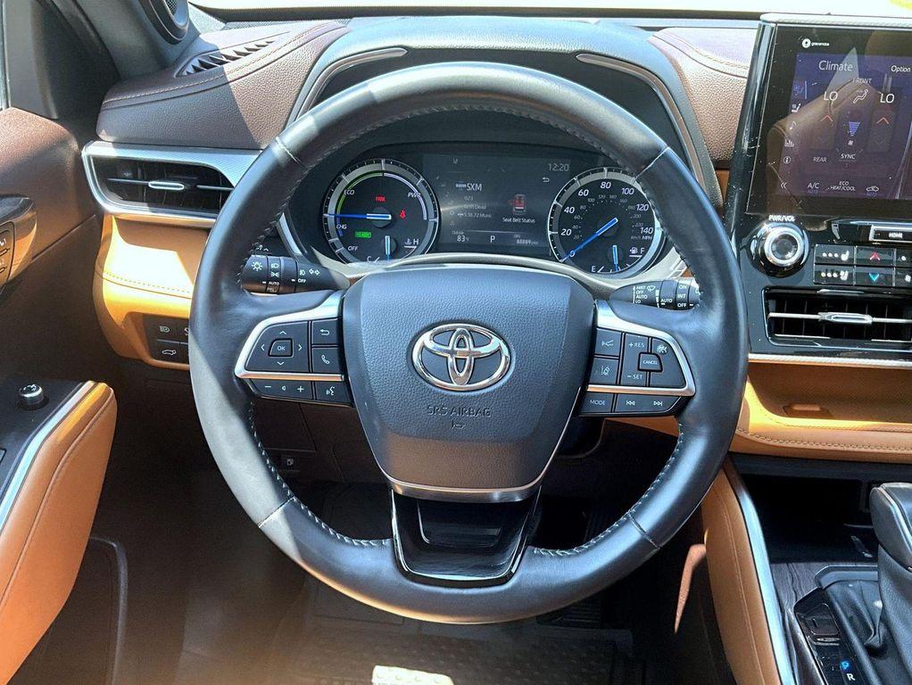 used 2021 Toyota Highlander Hybrid car, priced at $35,994