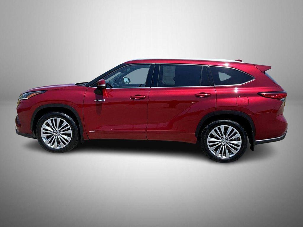 used 2021 Toyota Highlander Hybrid car, priced at $35,994